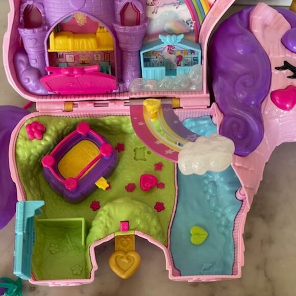 POLLY POCKET Unicorn Party Play Set - Picture 3 of 14